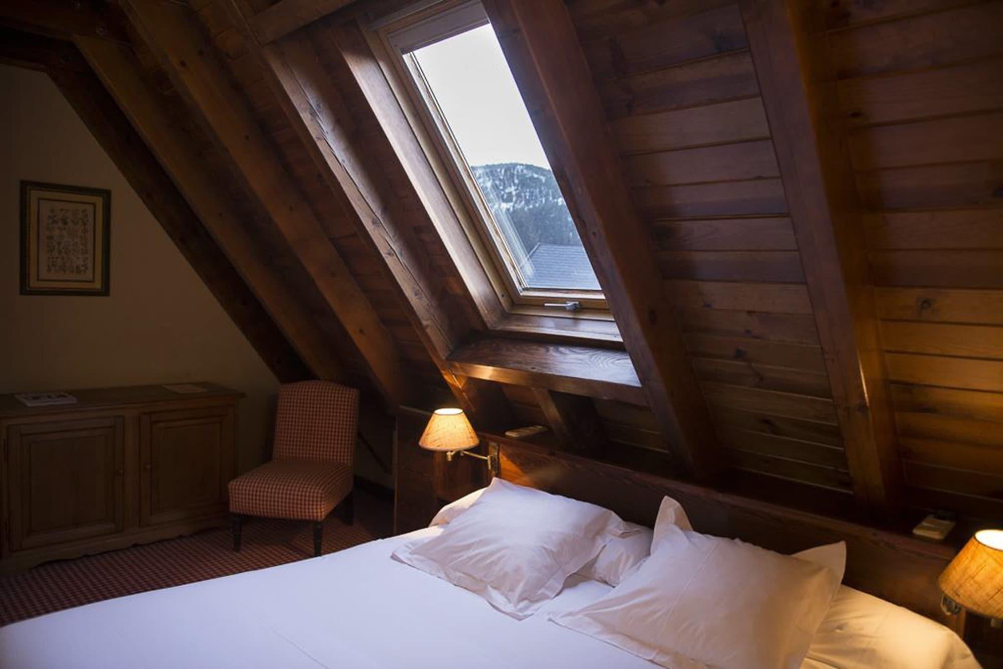 Hotel Chalet Bassibe Baqueira Beret Exterior photo