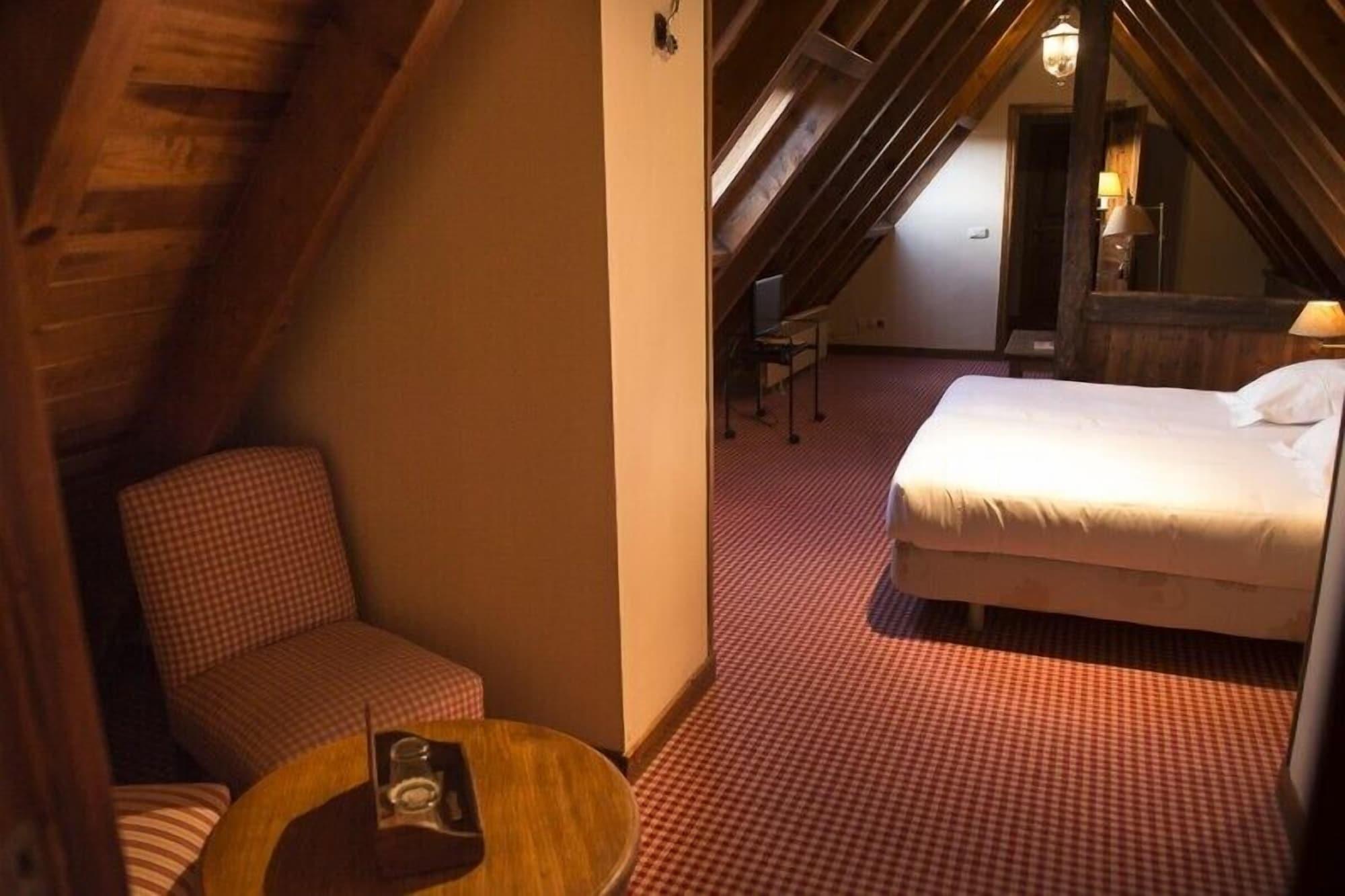 Hotel Chalet Bassibe Baqueira Beret Exterior photo