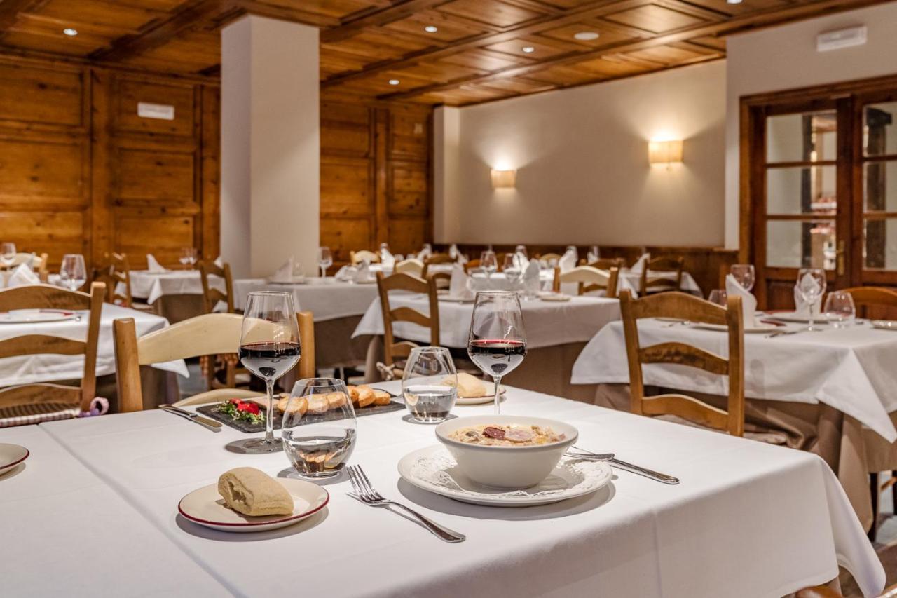 Hotel Chalet Bassibe Baqueira Beret Exterior photo