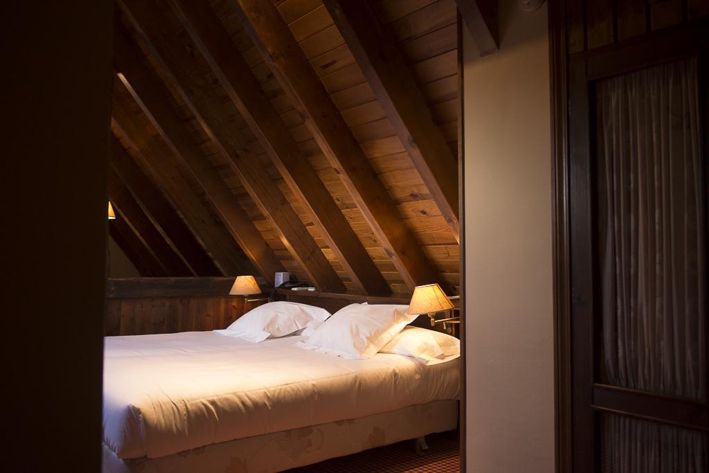 Hotel Chalet Bassibe Baqueira Beret Exterior photo